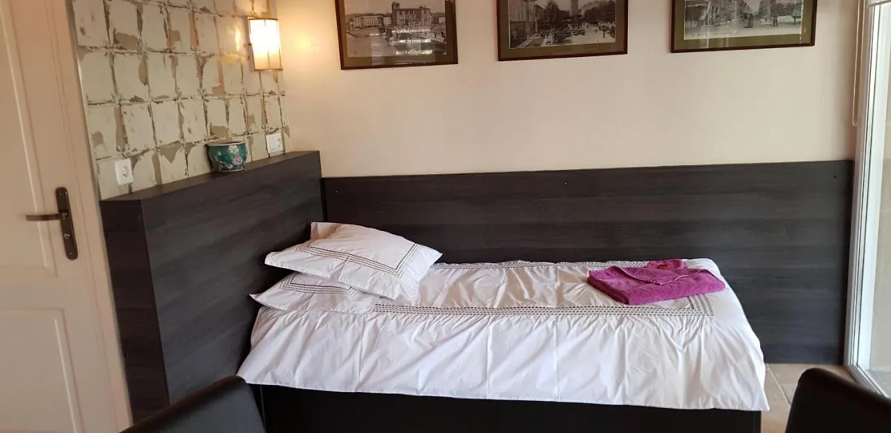 *** Bed & Breakfast Maison D'Hotes Et Roulotte